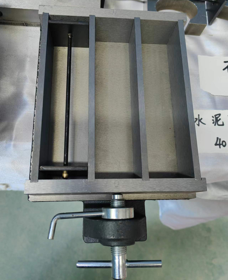 40x40x160mm 3ギャングセメントモルタルプリズム型