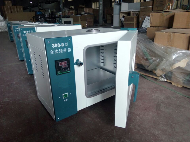 実験用電気インキュベーター
