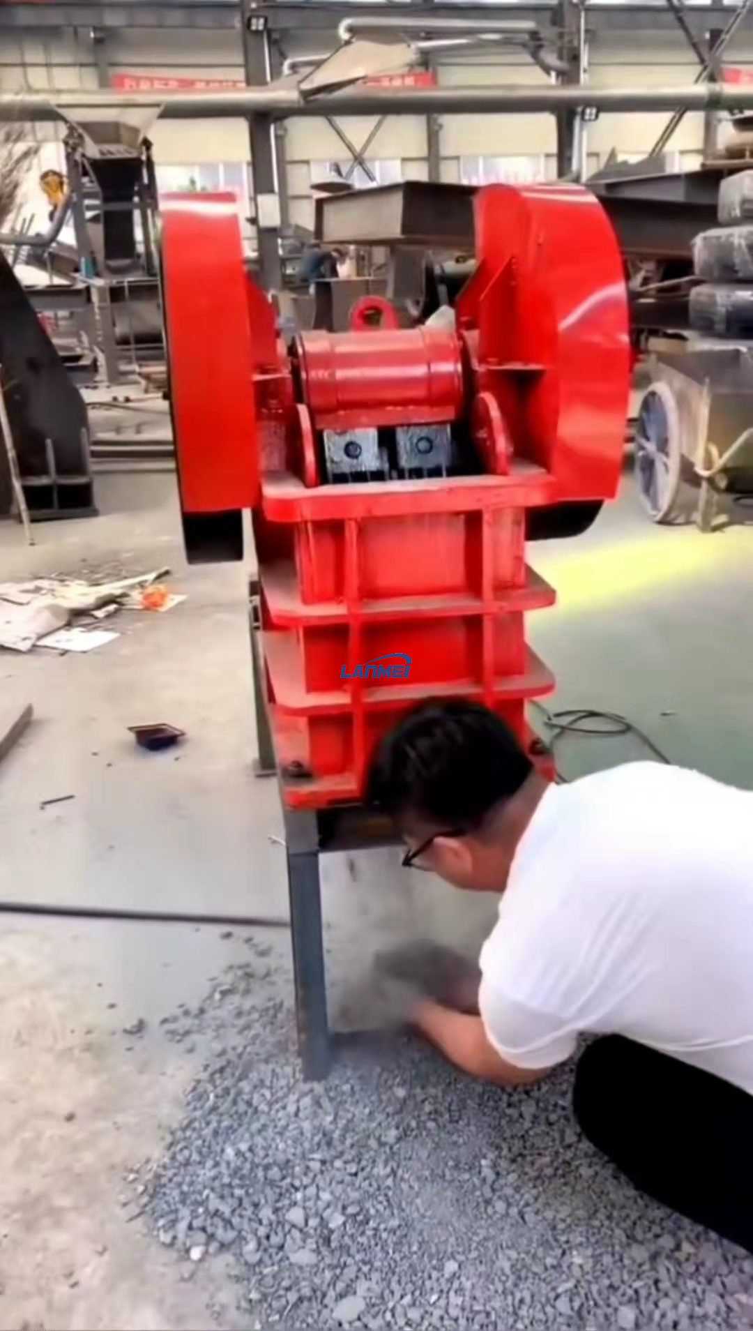 ミニストーンクラッシャー